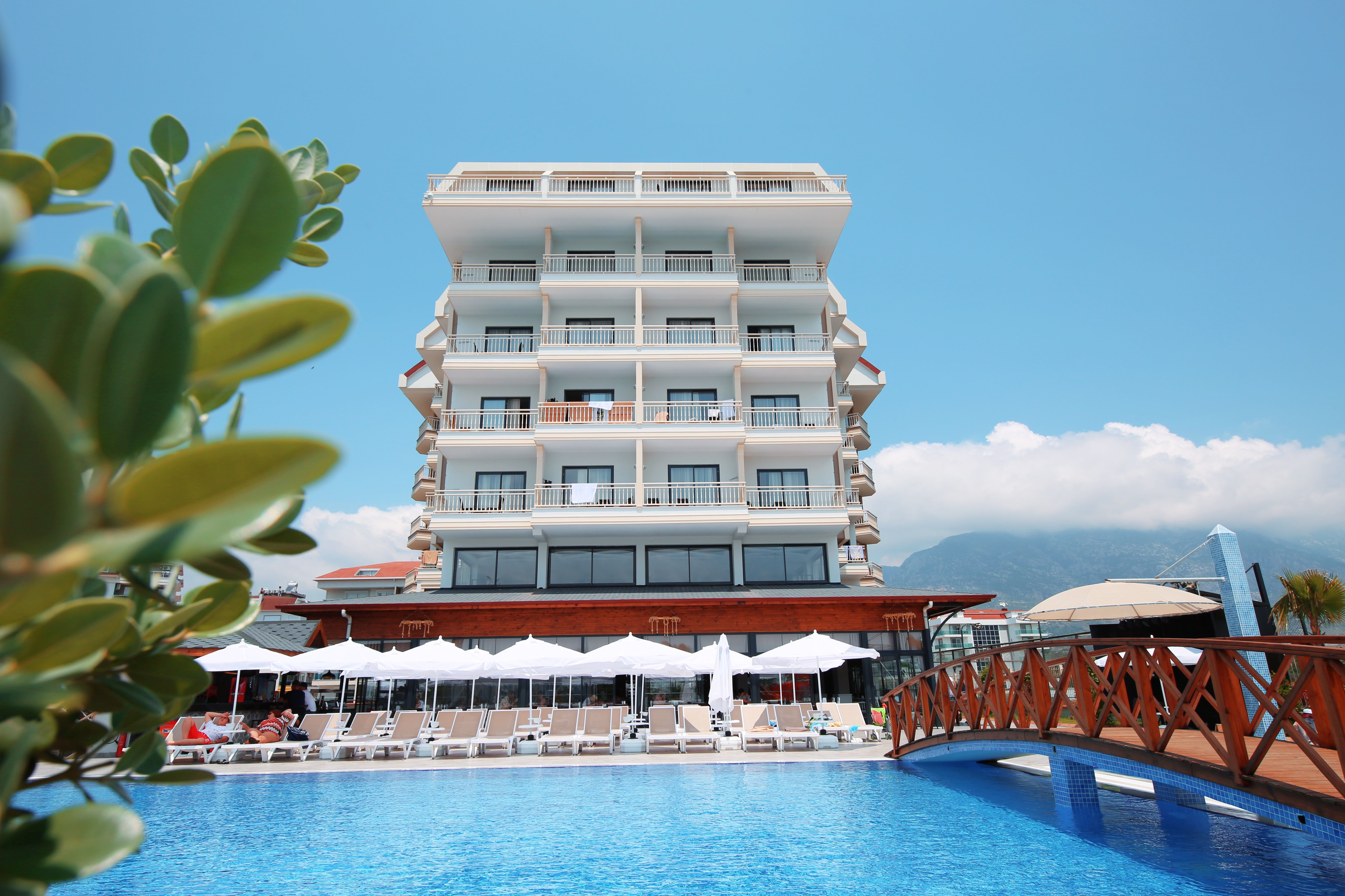 Piscina deschisă