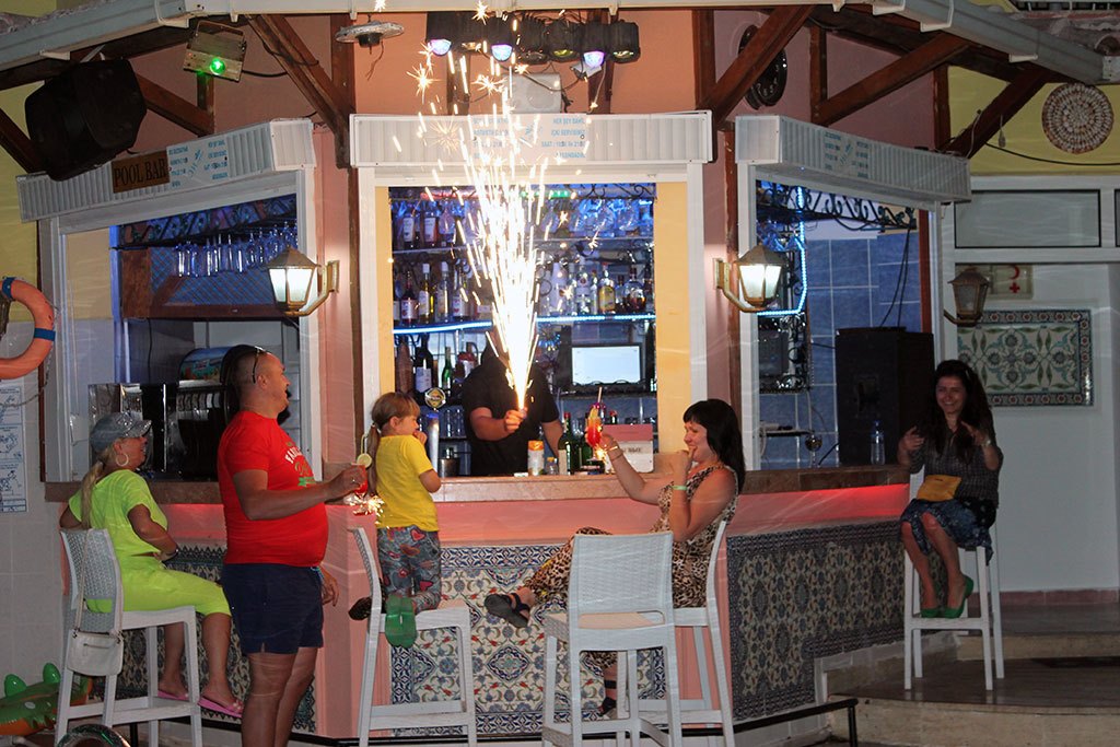 MARIN BAR