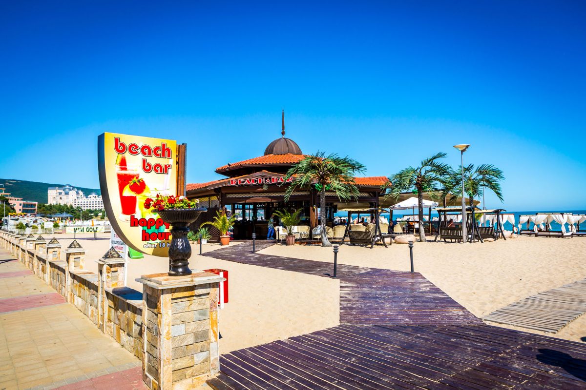 BEACH BAR