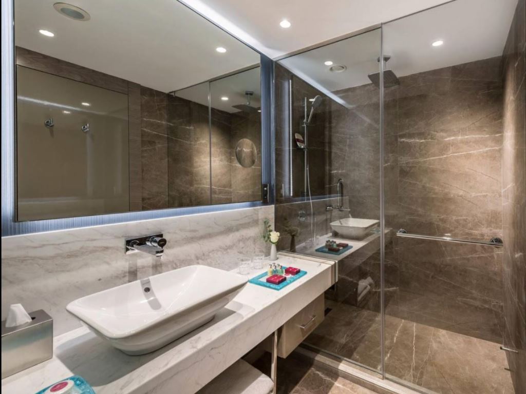 FAMILY SUITE (CLUB LOUNCH) 