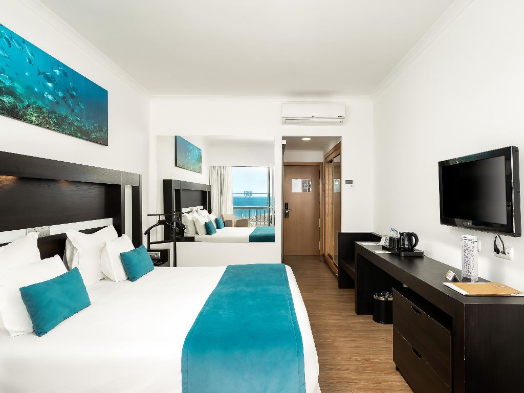 DM - DOUBLE PREMIUM FRONT SEA VIEW