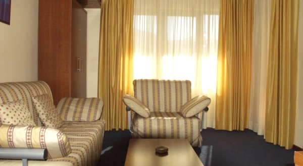 Bansko, Hotel Pirin, living.jpg