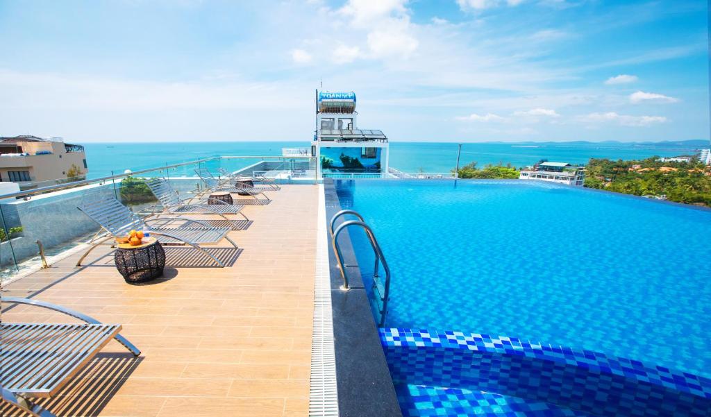 Piscina deschisă