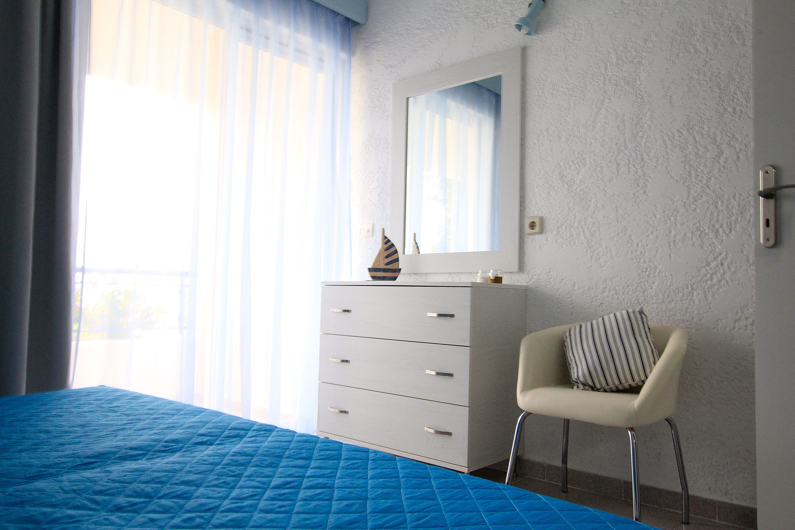 one bedroom apartment