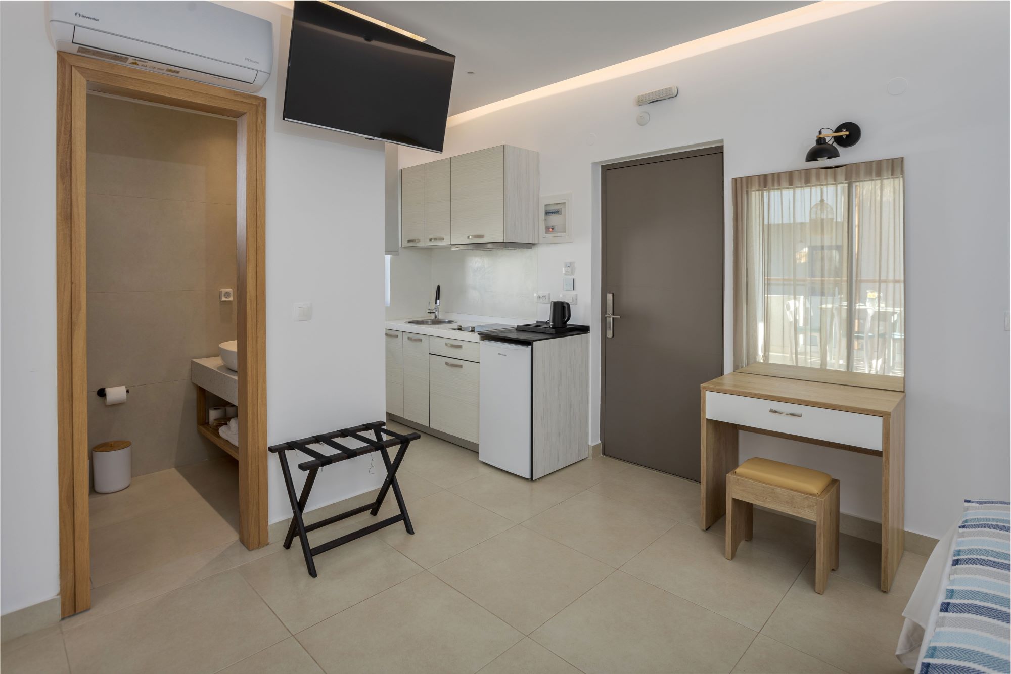 DOUBLE SUPERIOR STUDIO BALCONY OR TERRACE