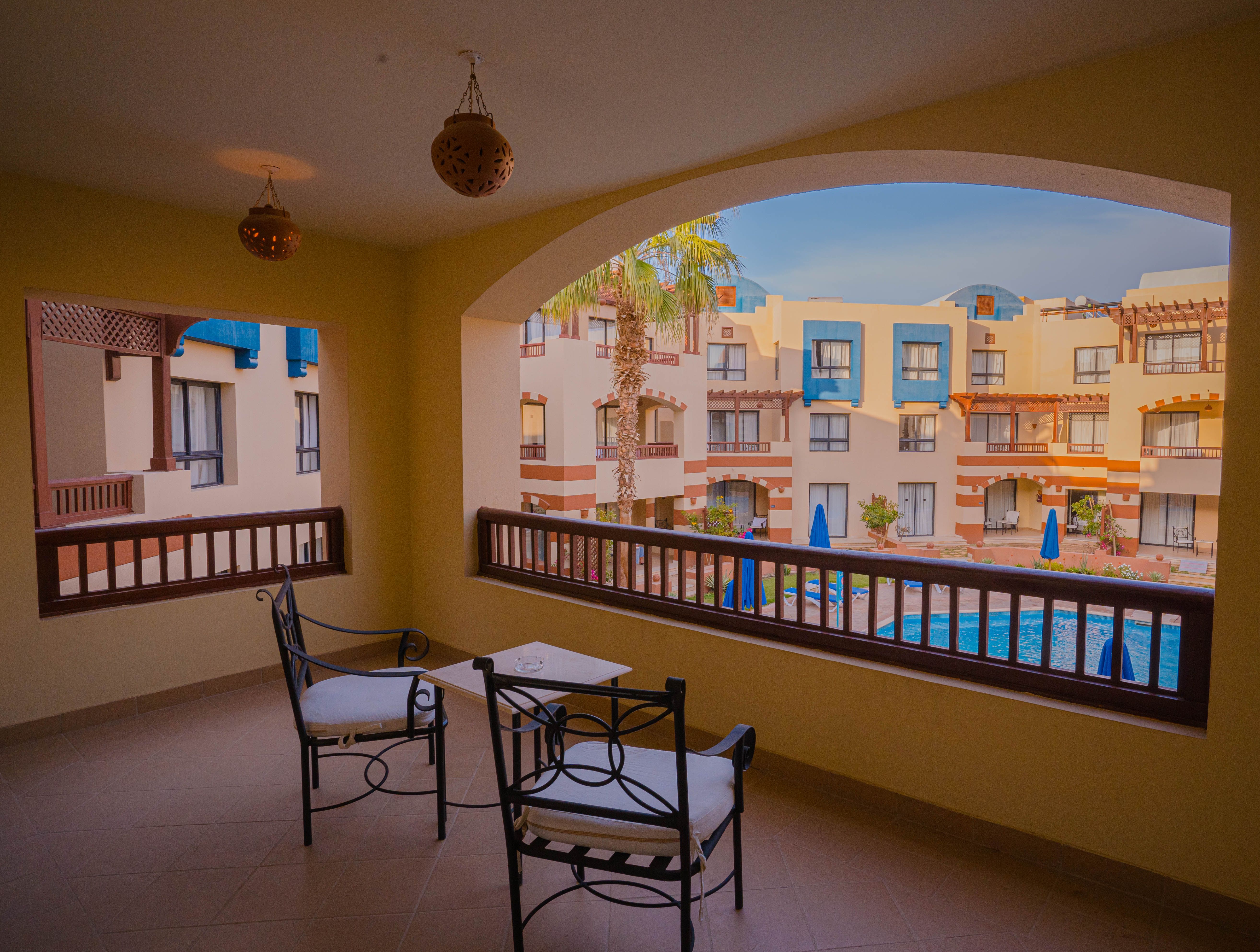 JUNIOR SUITE POOL VIEW 