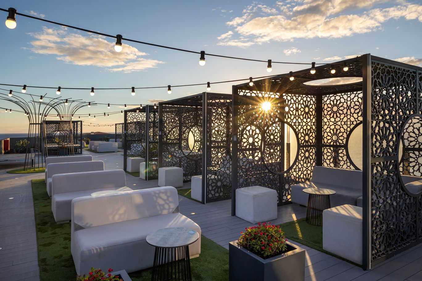 Rock Top Sky Bar