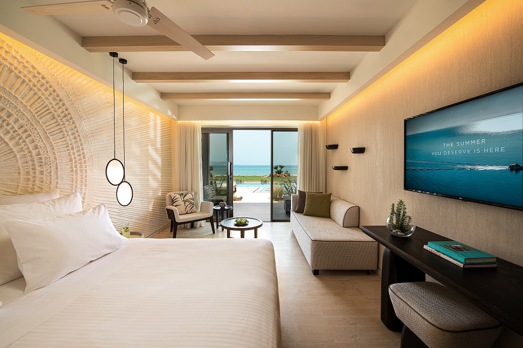 Superior Double Swim Up Sharing Pool Sea Front