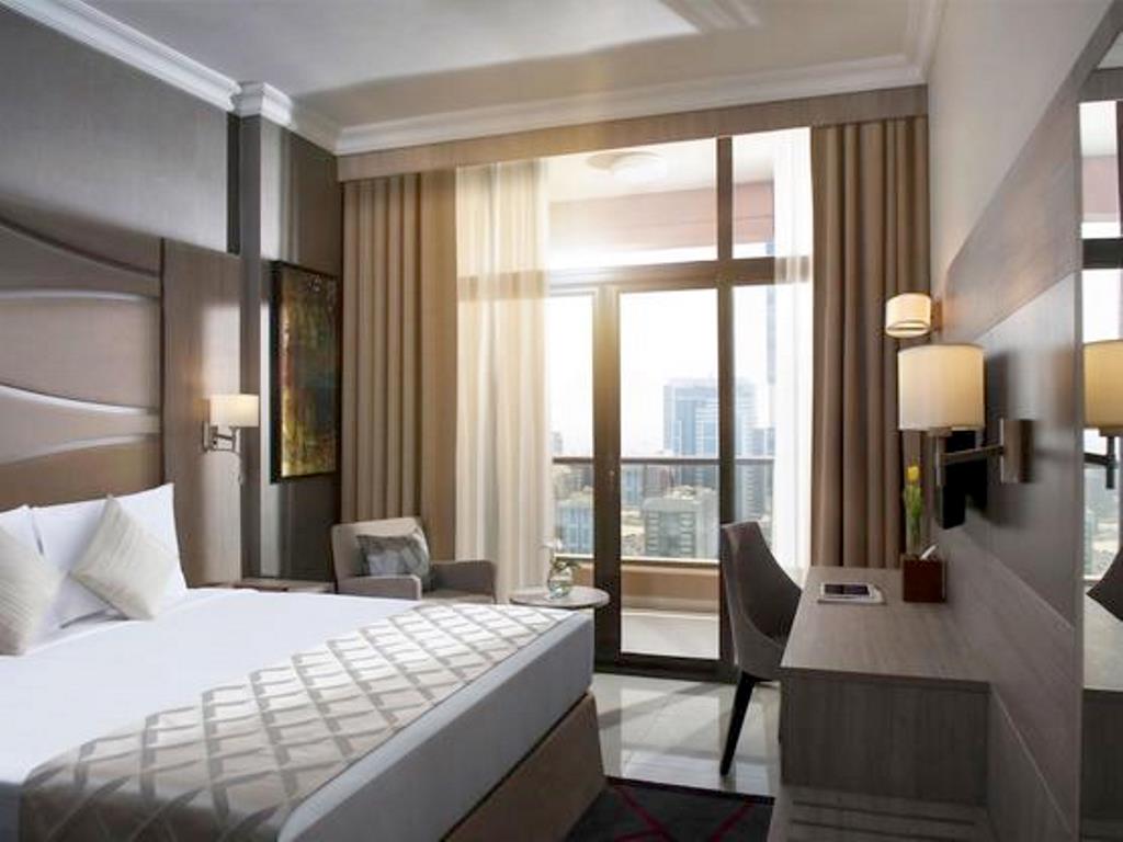PREMIUM SUITE CITY VIEW