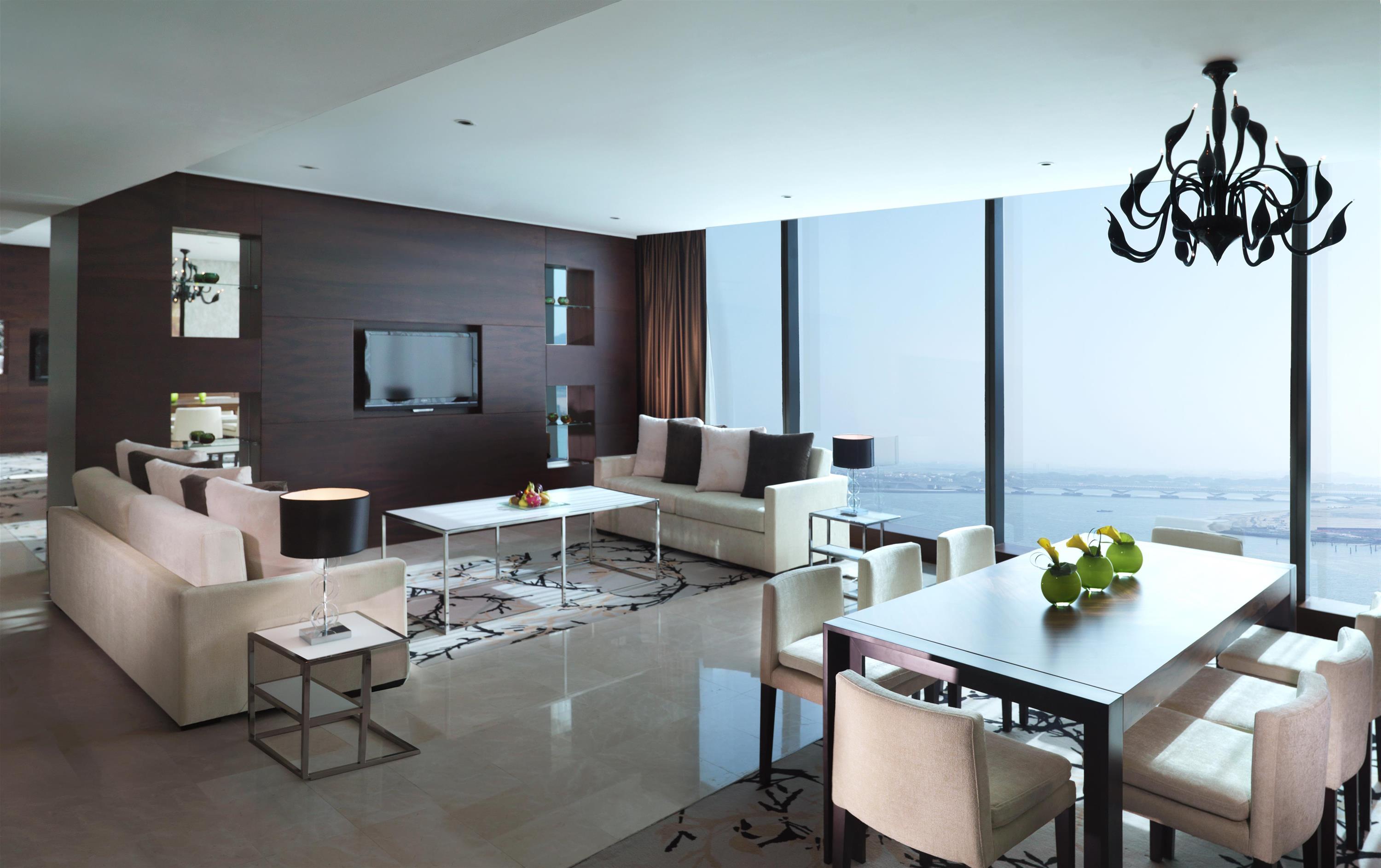 FAIRMONT GOLD SUITE
