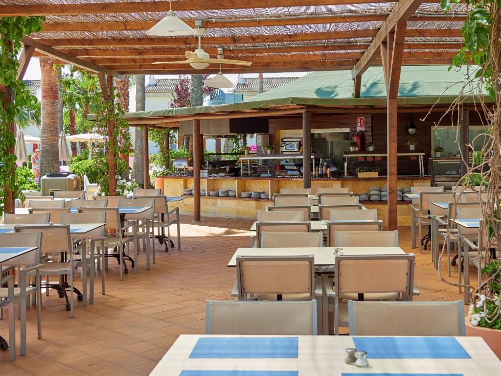 Pool Bar