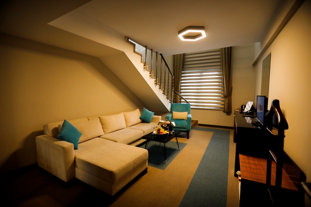 DUBLEX SUITE