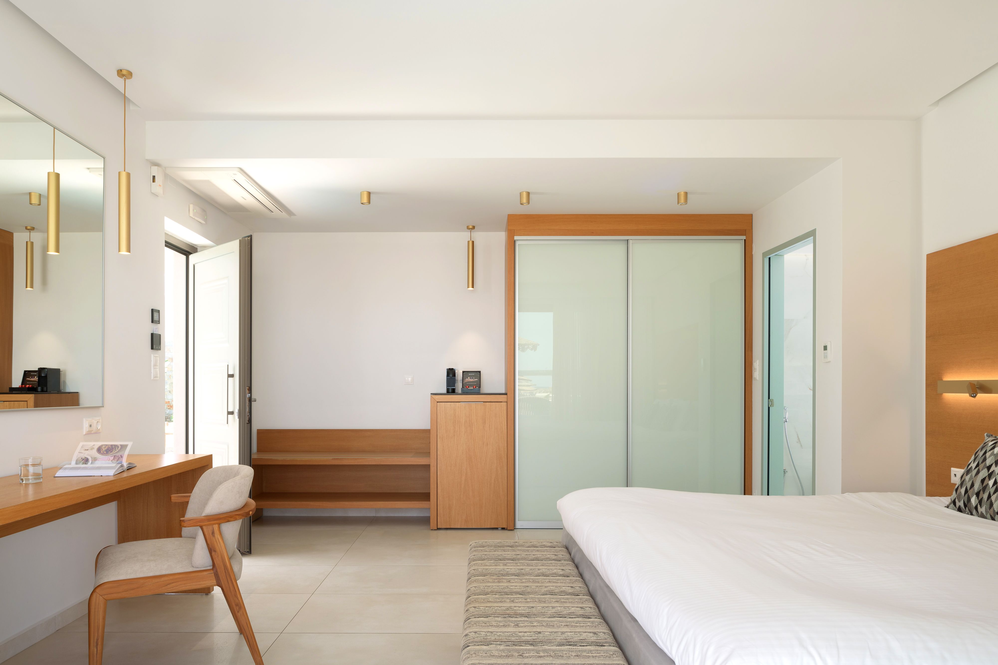 White Pearl Beachfront Suite Front Sea View