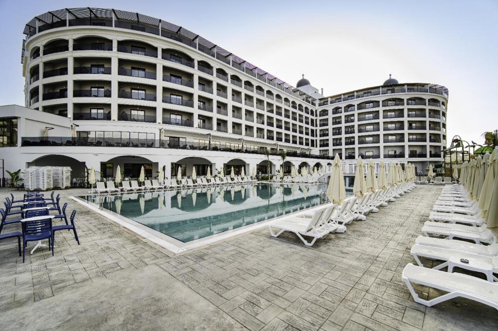Piscina deschisă