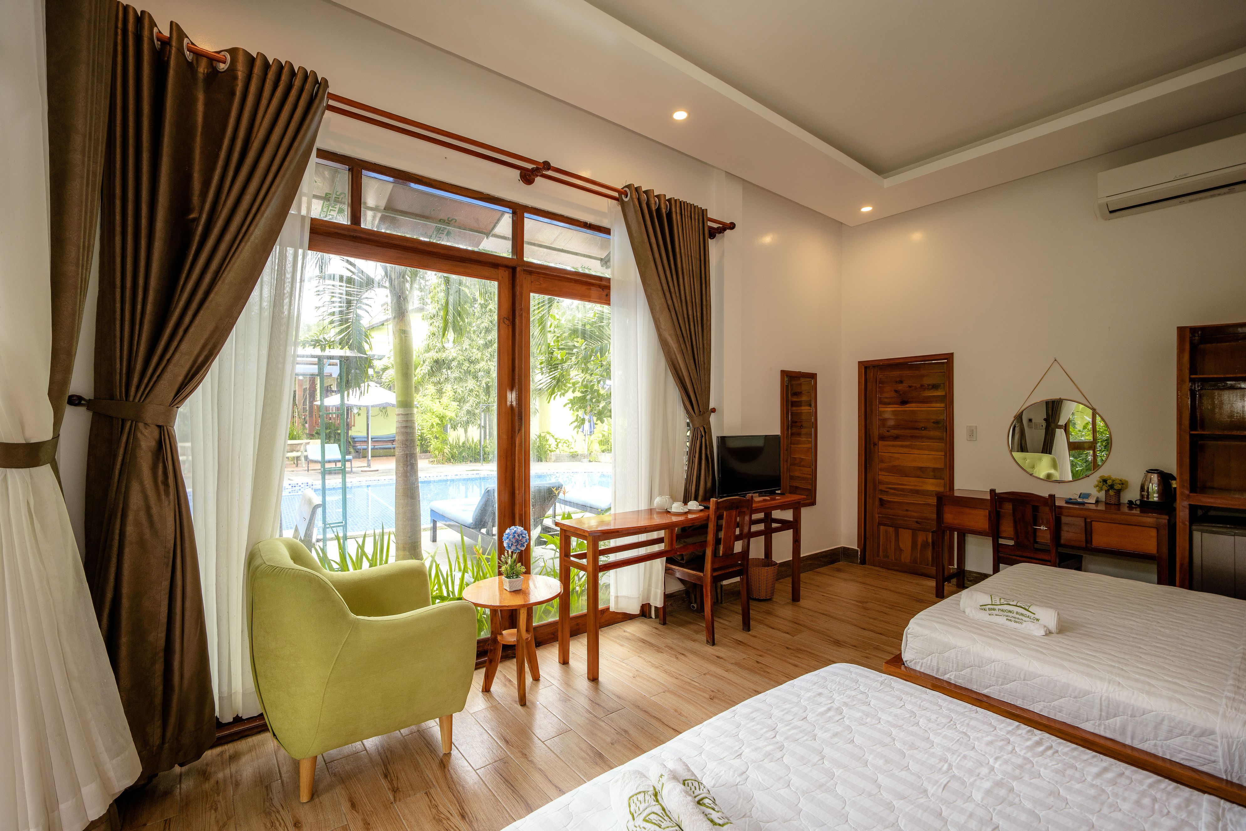 BUNGALOW SUPERIOR WITH TERRACE