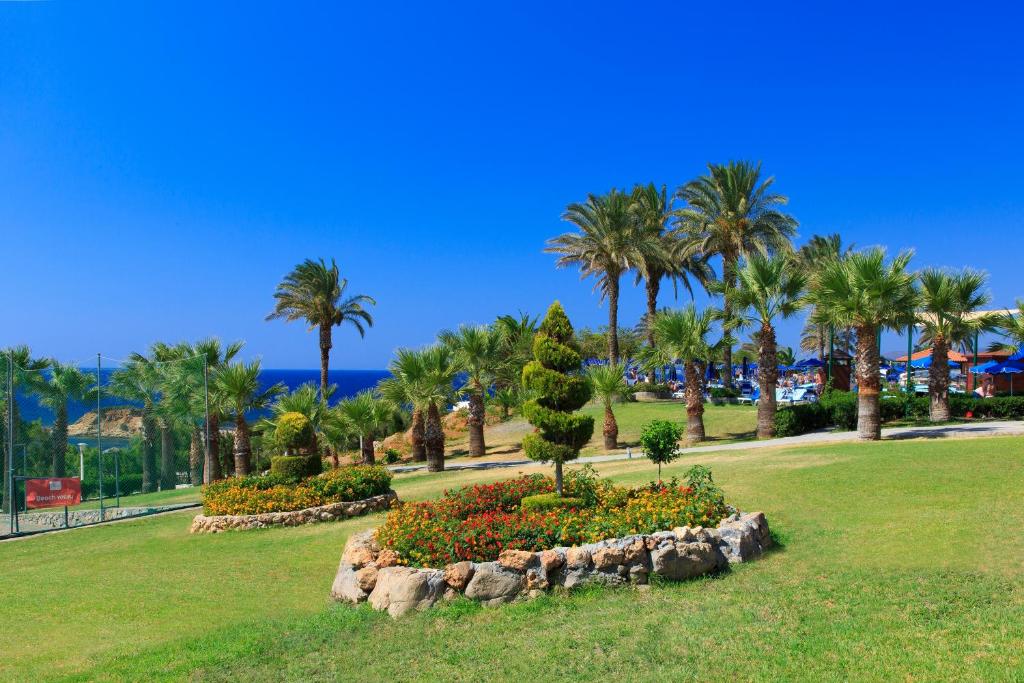 GARDEN.jpg