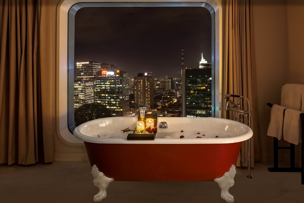 EXECUTIVE STUDIO SUITE