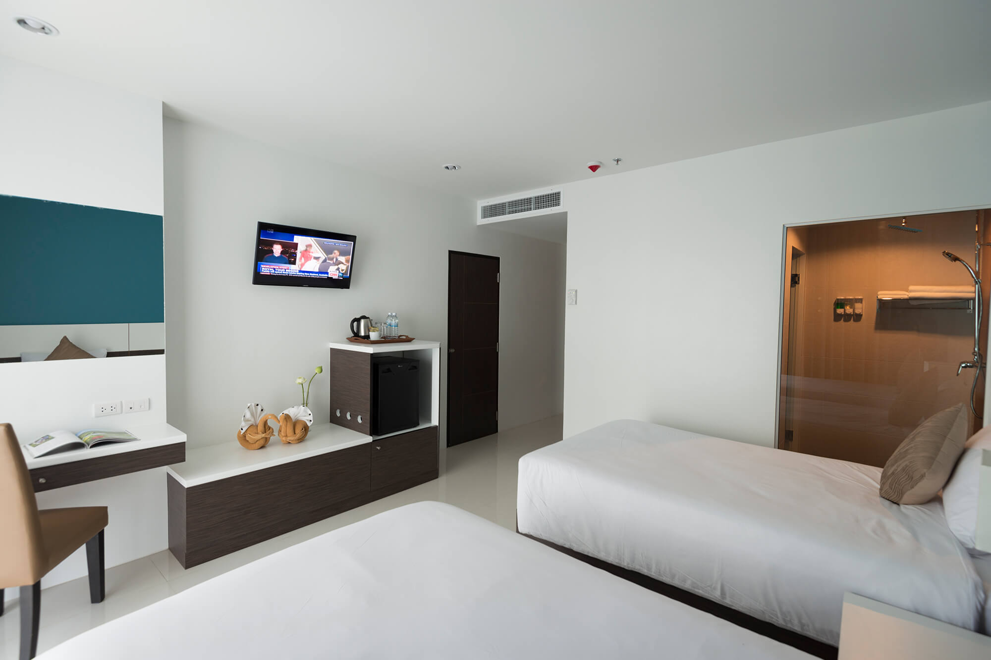 SUPERIOR ROOM