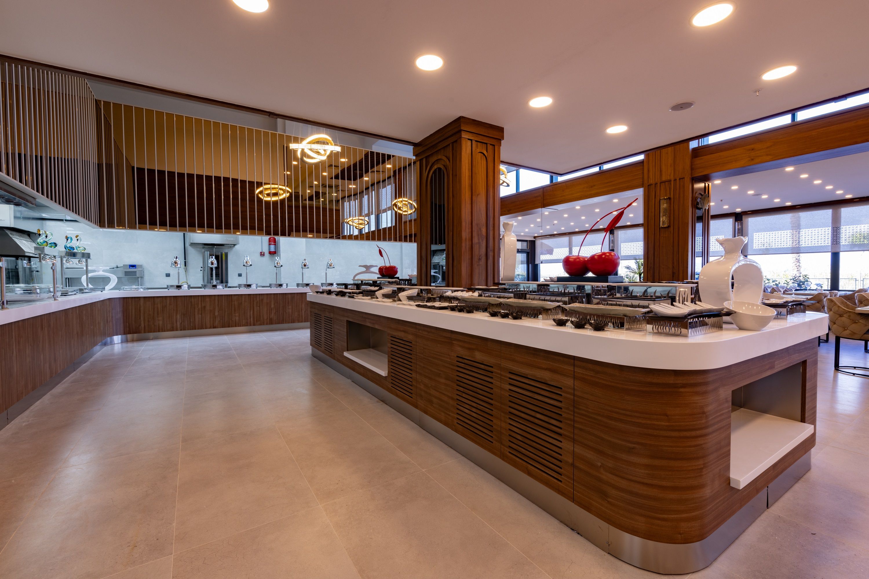 MAIN RESTOURANT