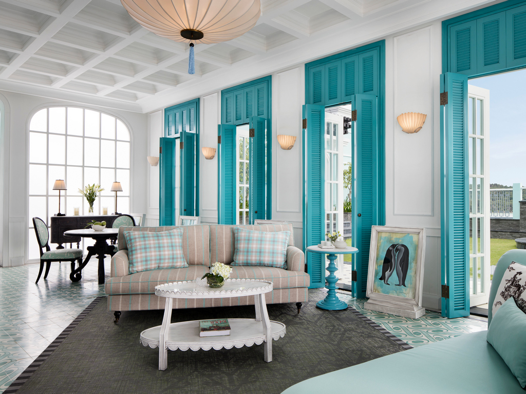 TURQUOISE SUITE