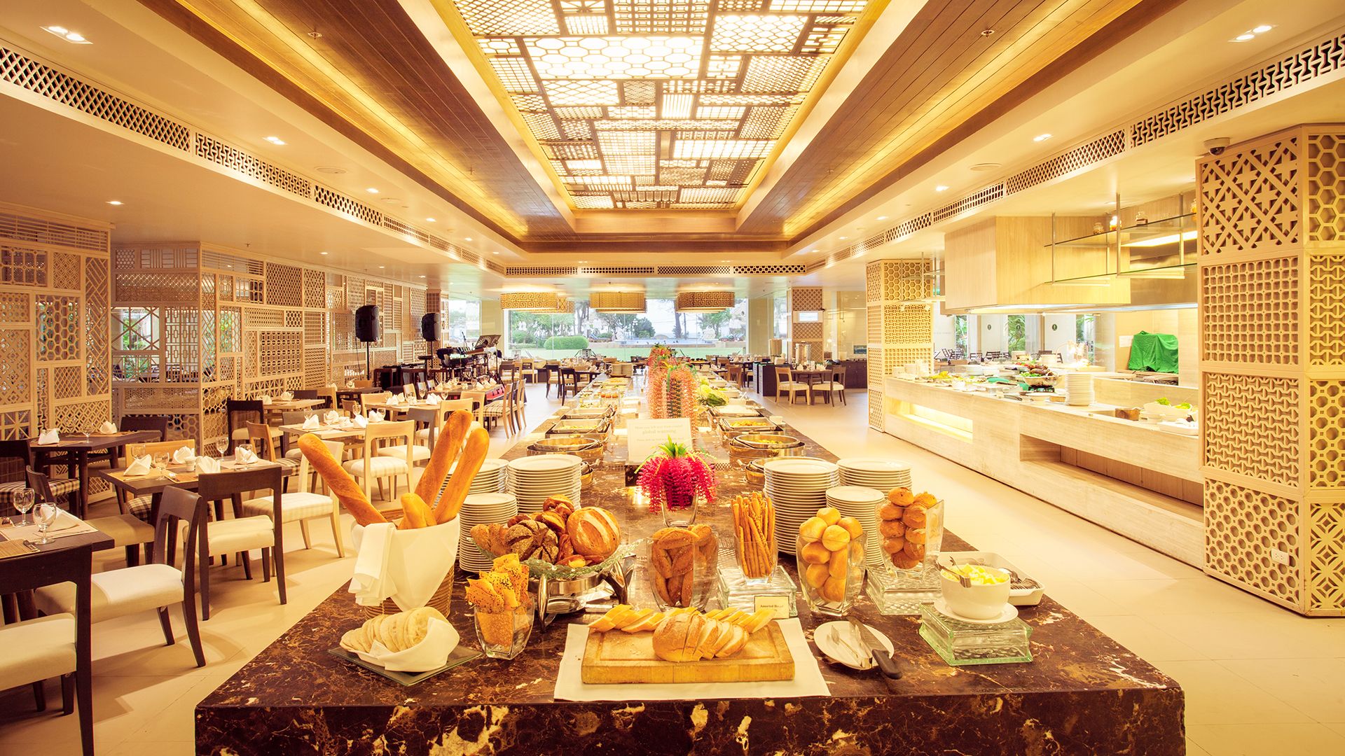 Bualuang Restaurant