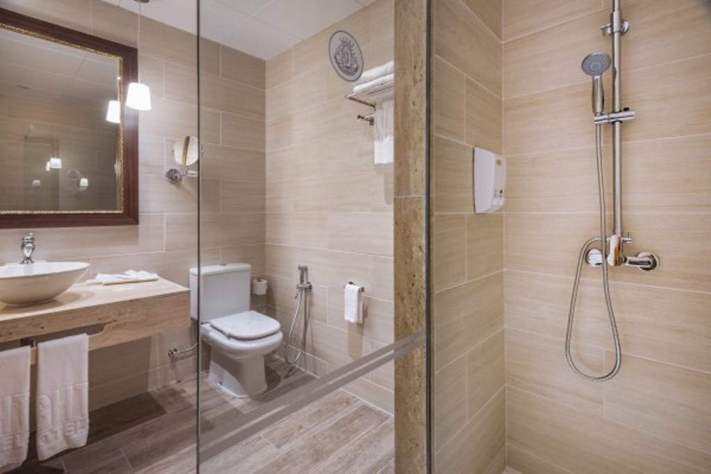 DOUBLE ROOM SUPERIOR