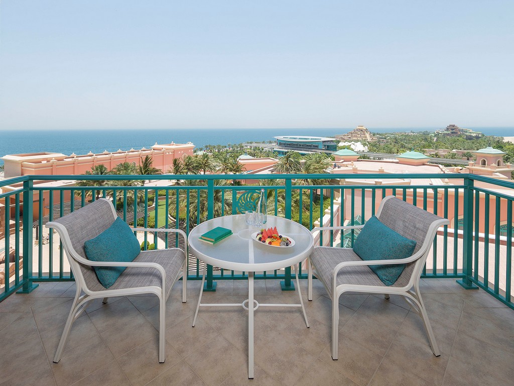 2 Bedroom Skyline Suite