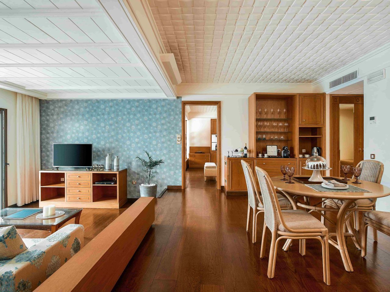 Presidential Suite Sea Front Private Pool