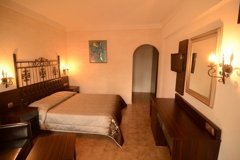 ideal panorama4.jpg