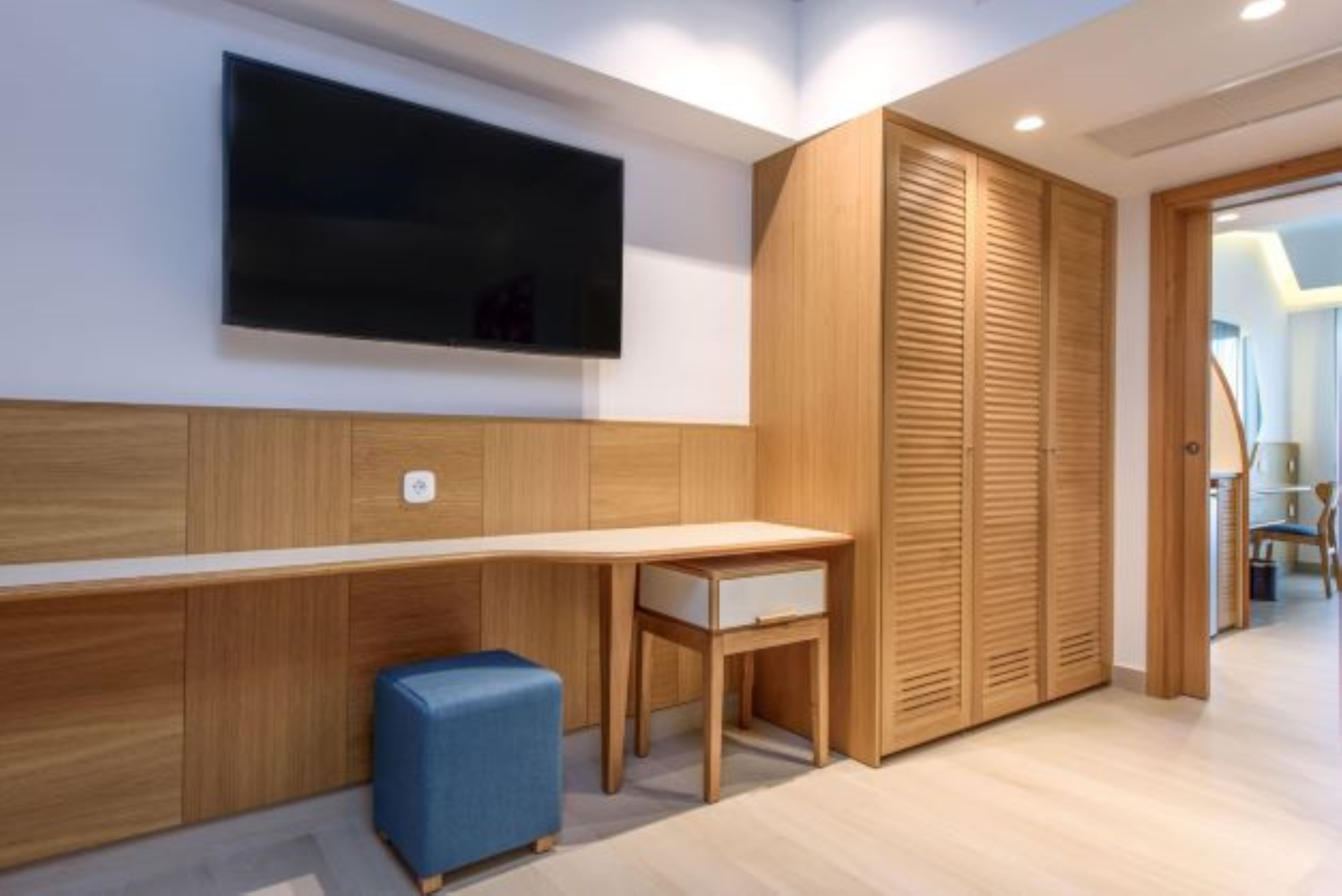 Superior Exclusive Room with Individual Pool, Pool or Sea View 
