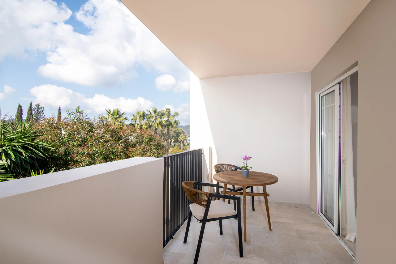 Preferred Club Bungalow Master Suite Garden View