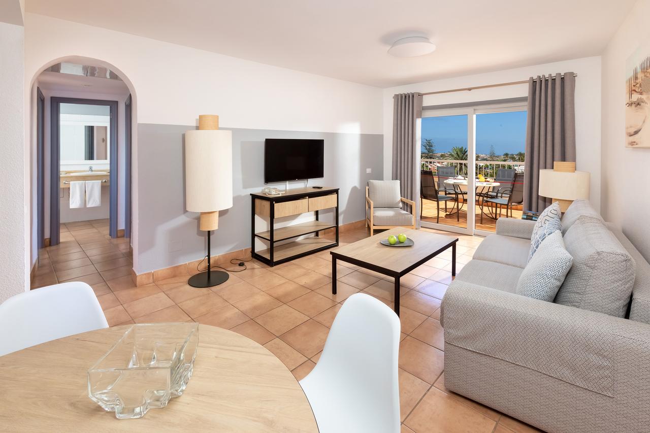 APARTMENT TWO BEDROOMS WITH TERRACE