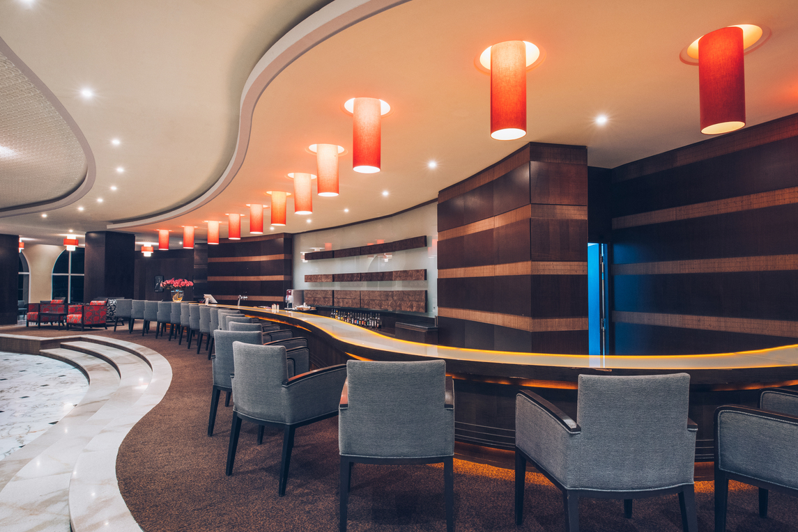 Salon Bar