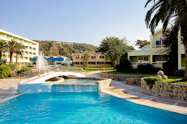 I POOL  03.jpg
