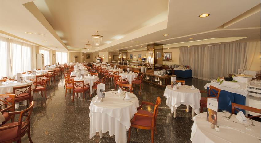 83194-restaurant---hotel-all-inclusive-in-mallorca.jpg