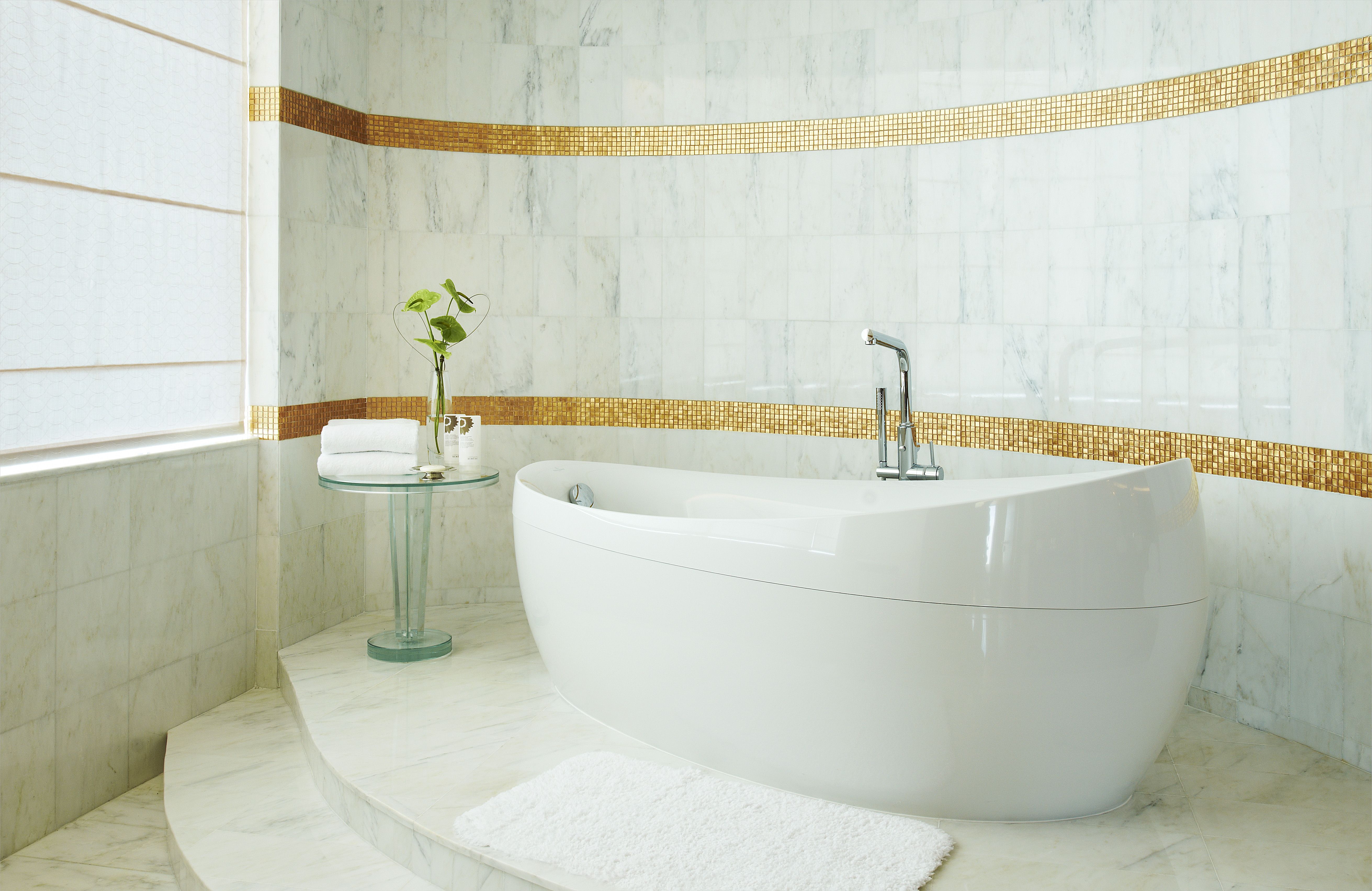 Abu Dhabi Suite
