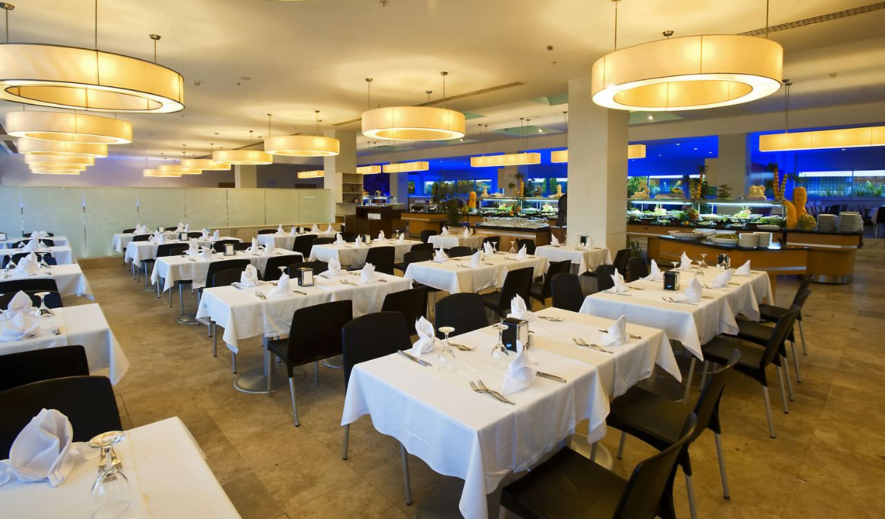 MAIN RESTAURANT