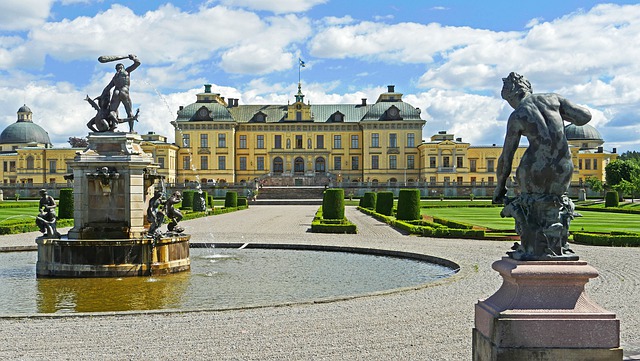 drottningholm-palace-4275464_640.jpg