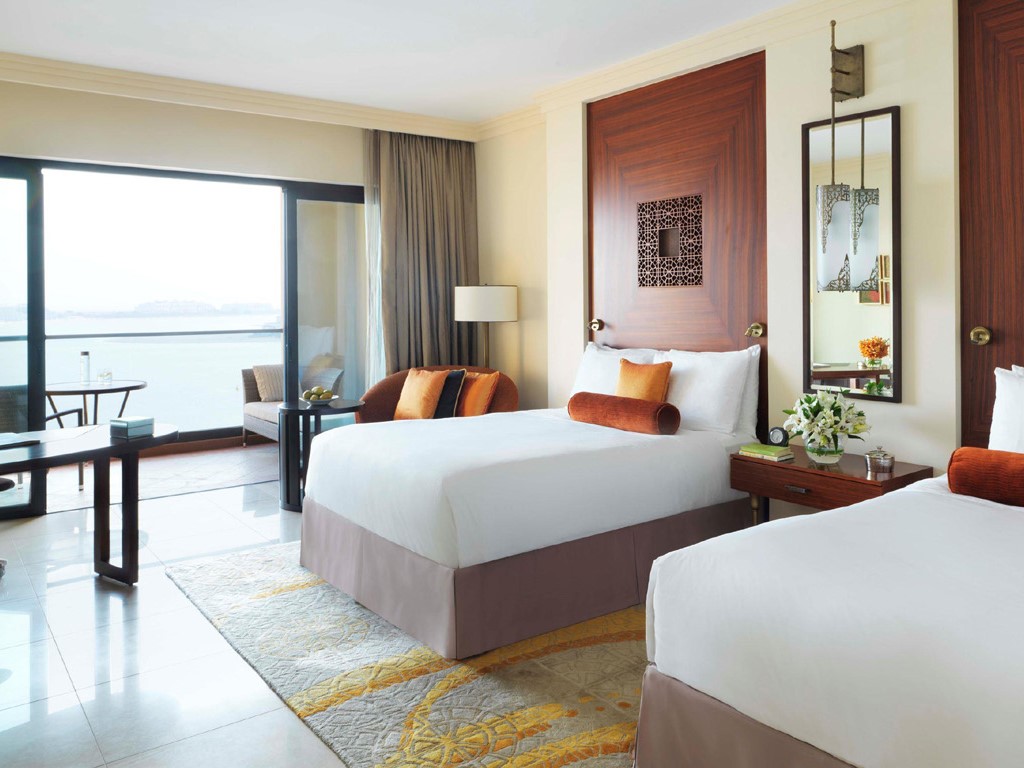 Deluxe Heritage Palm Sea View Room Queen