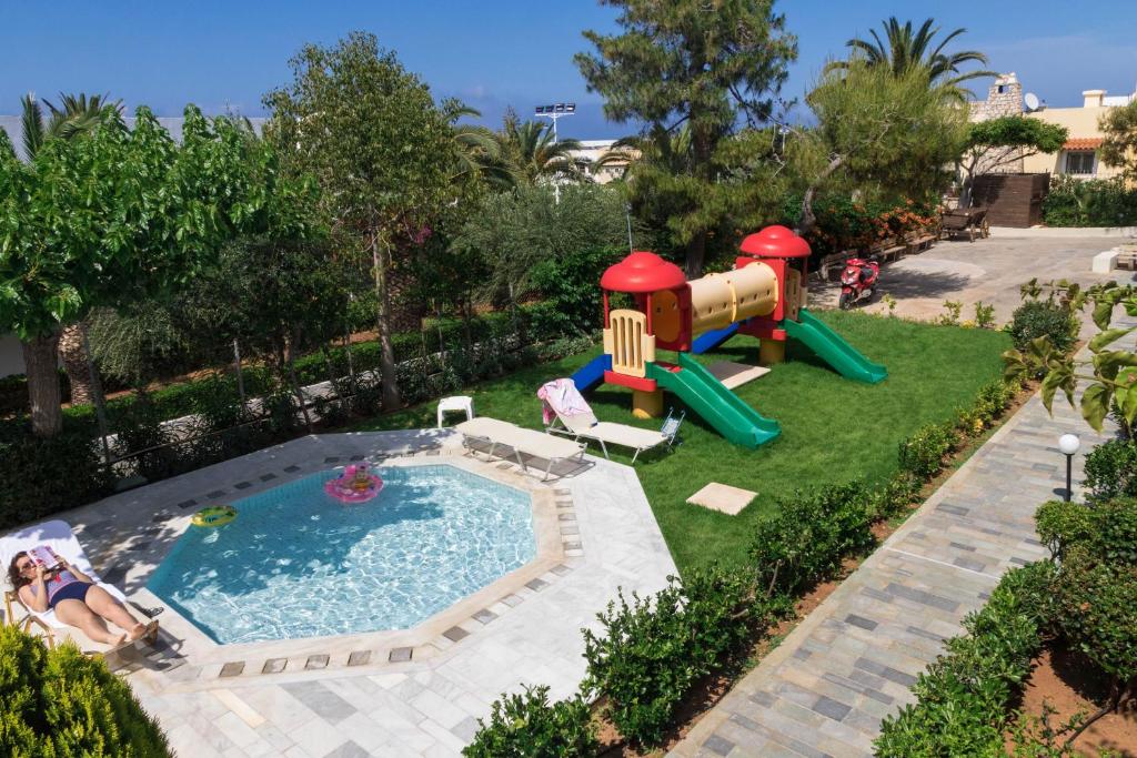 Piscina exterioara pentru copii