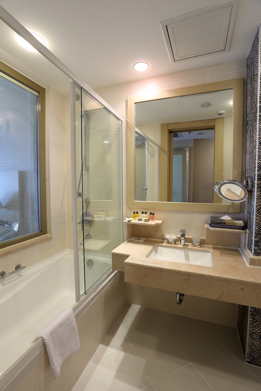 Room LUXURY