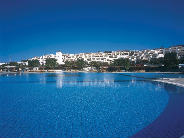 pool3_at_the_Sofitel_Sharm_El_Sheikh.jpg