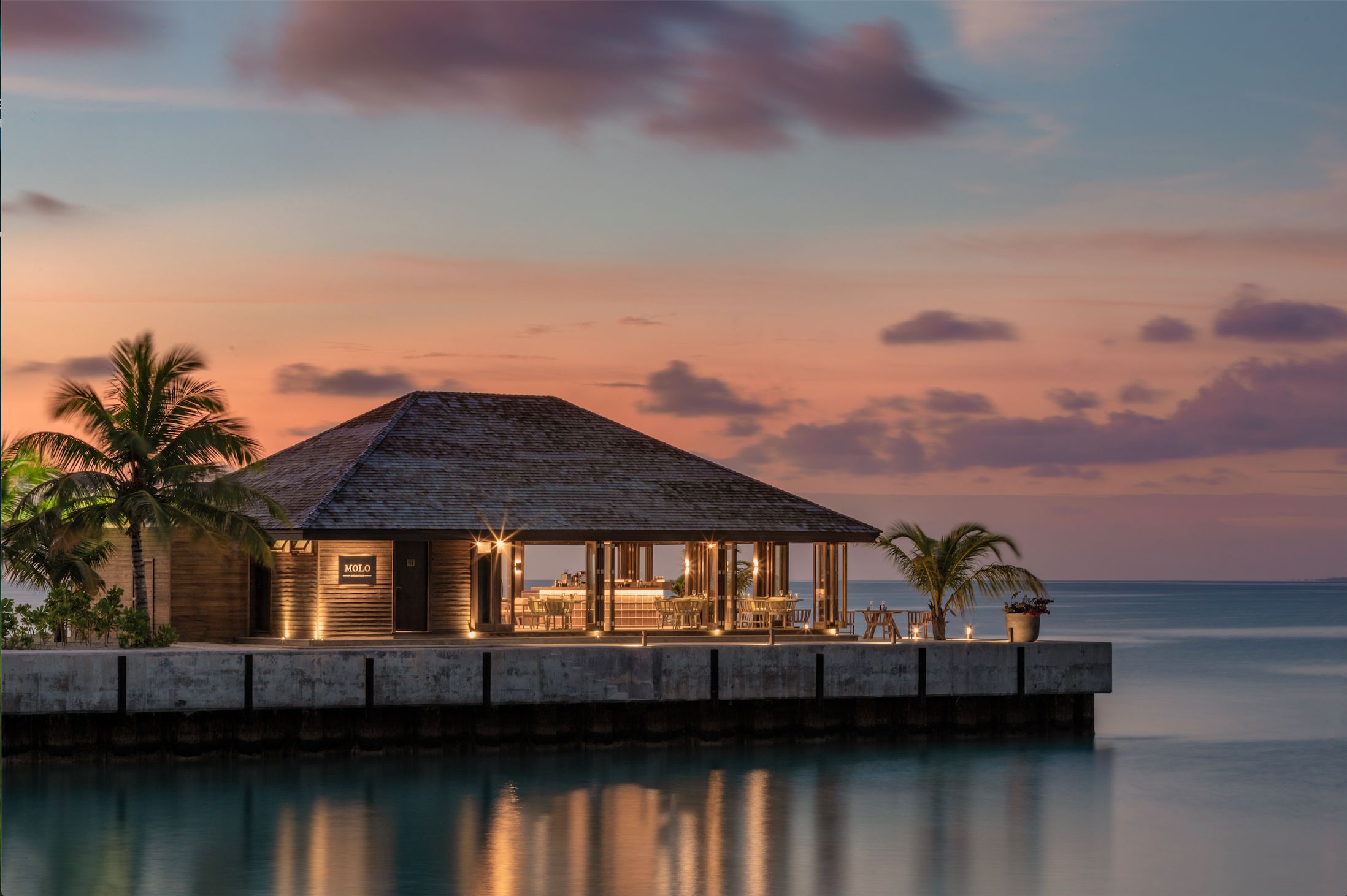MOLO Restaurant