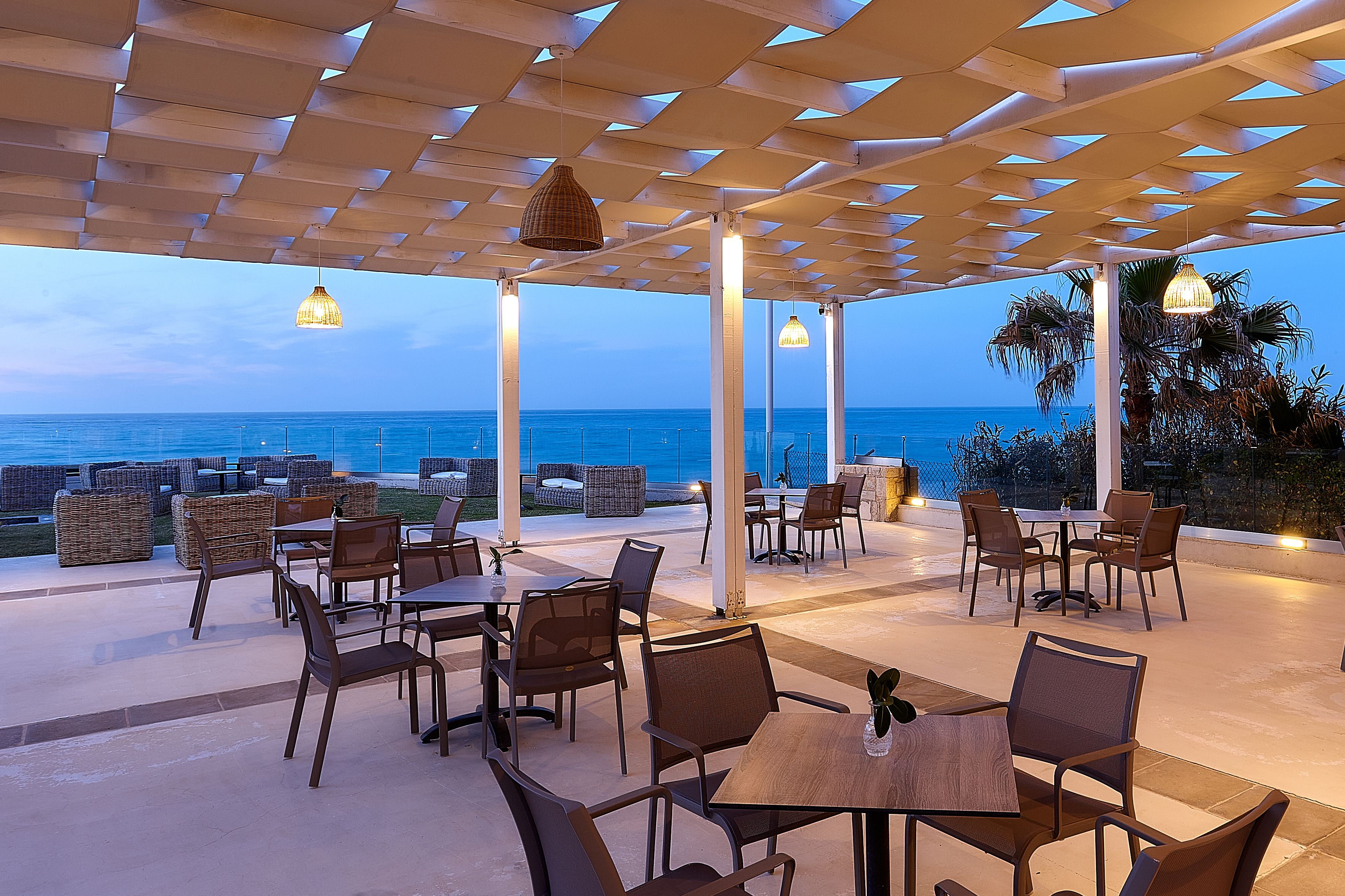 BEACH RESTAURANT