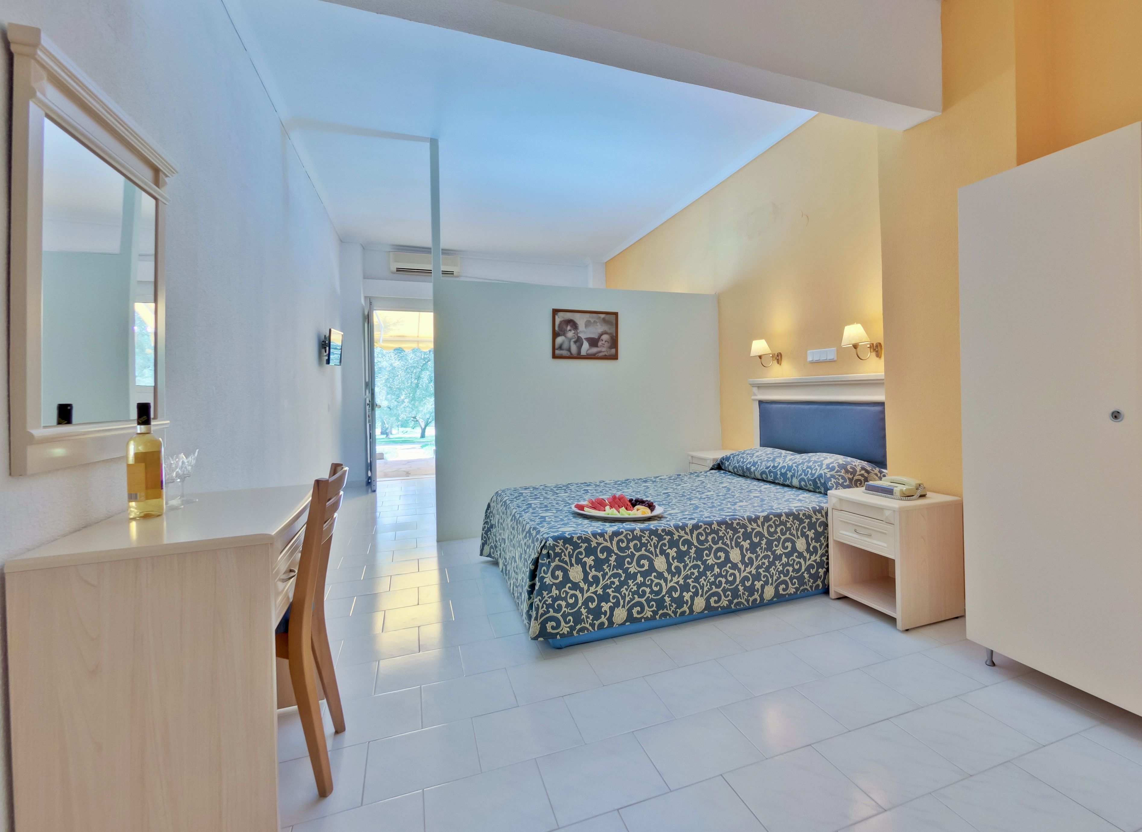 Quadraple Family Room Ground Floor