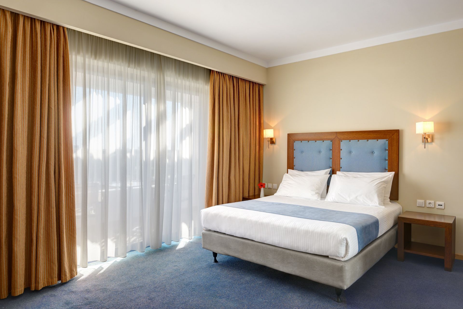 SUITE 1 BEDROOM