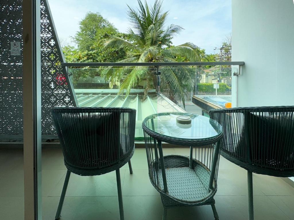 One Bedroom Suite City View