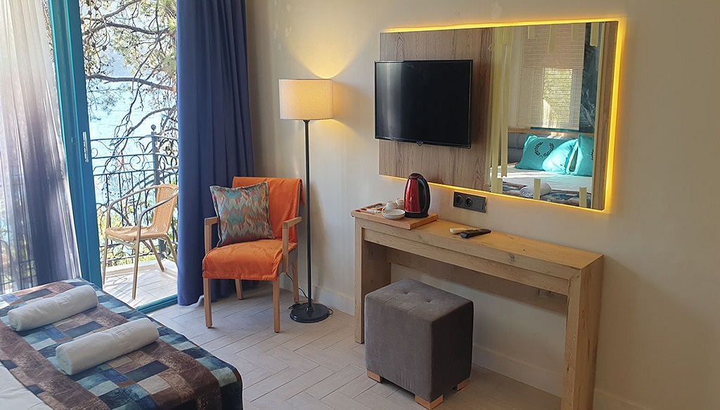 Standard Sea View Room