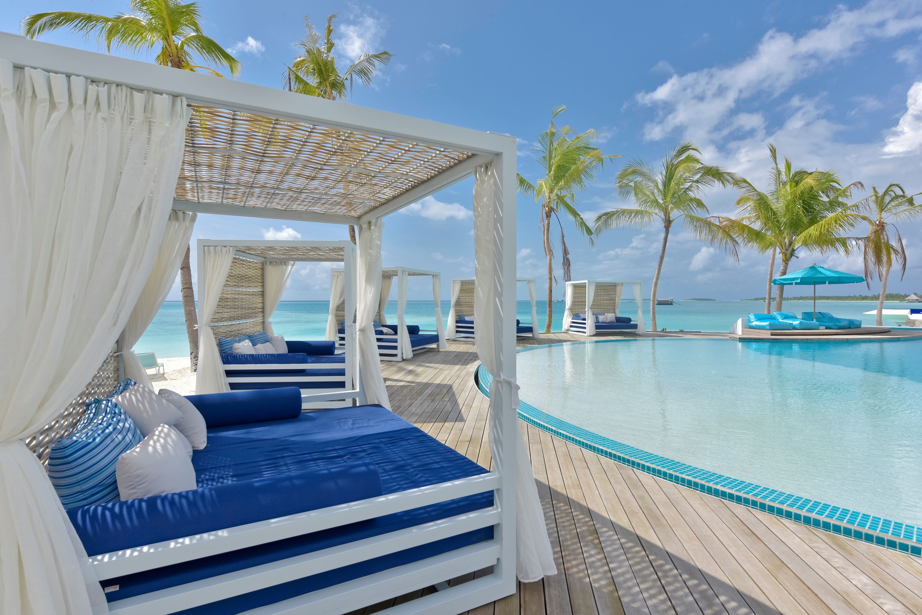 Beach Club 