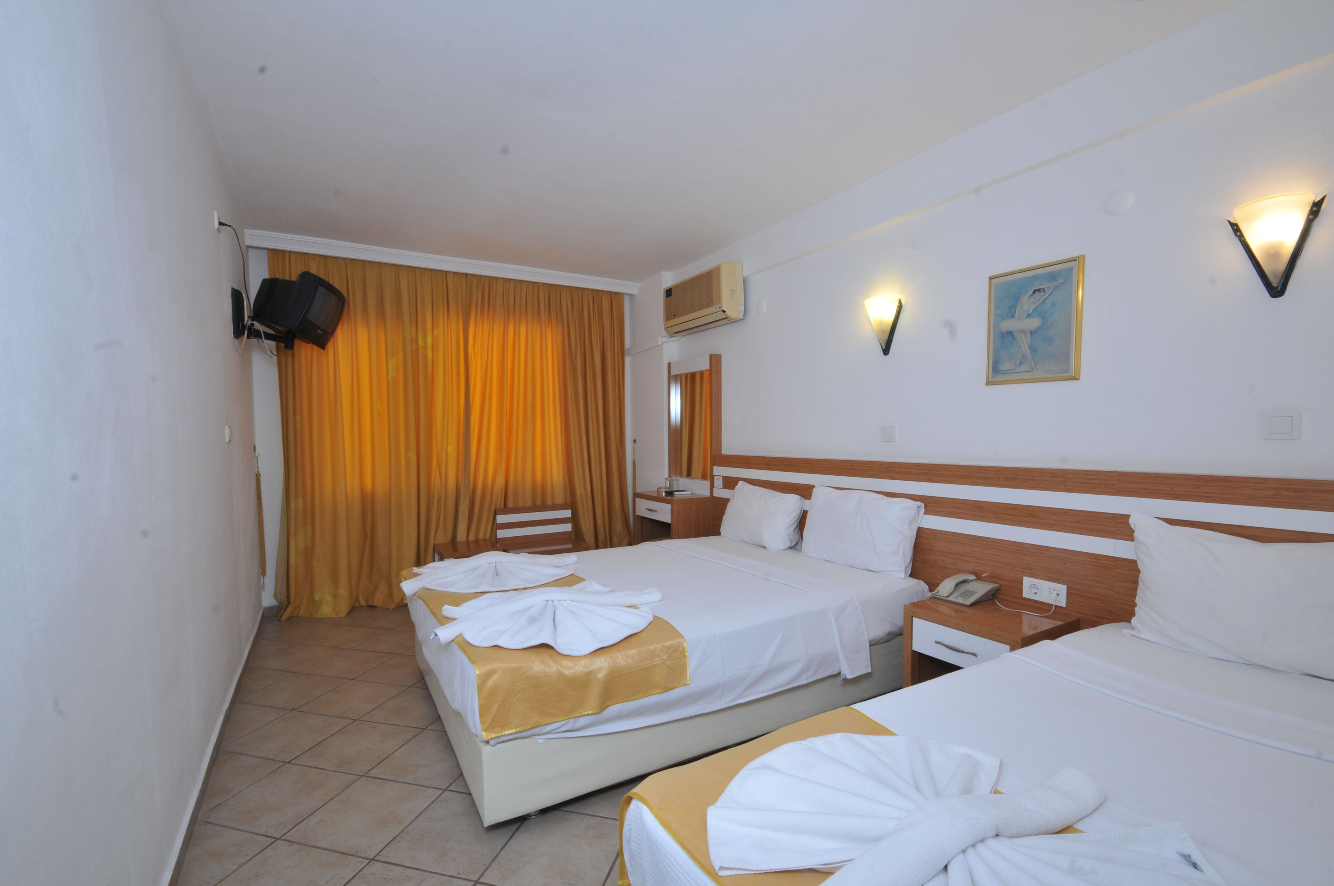 STANDARD ROOM